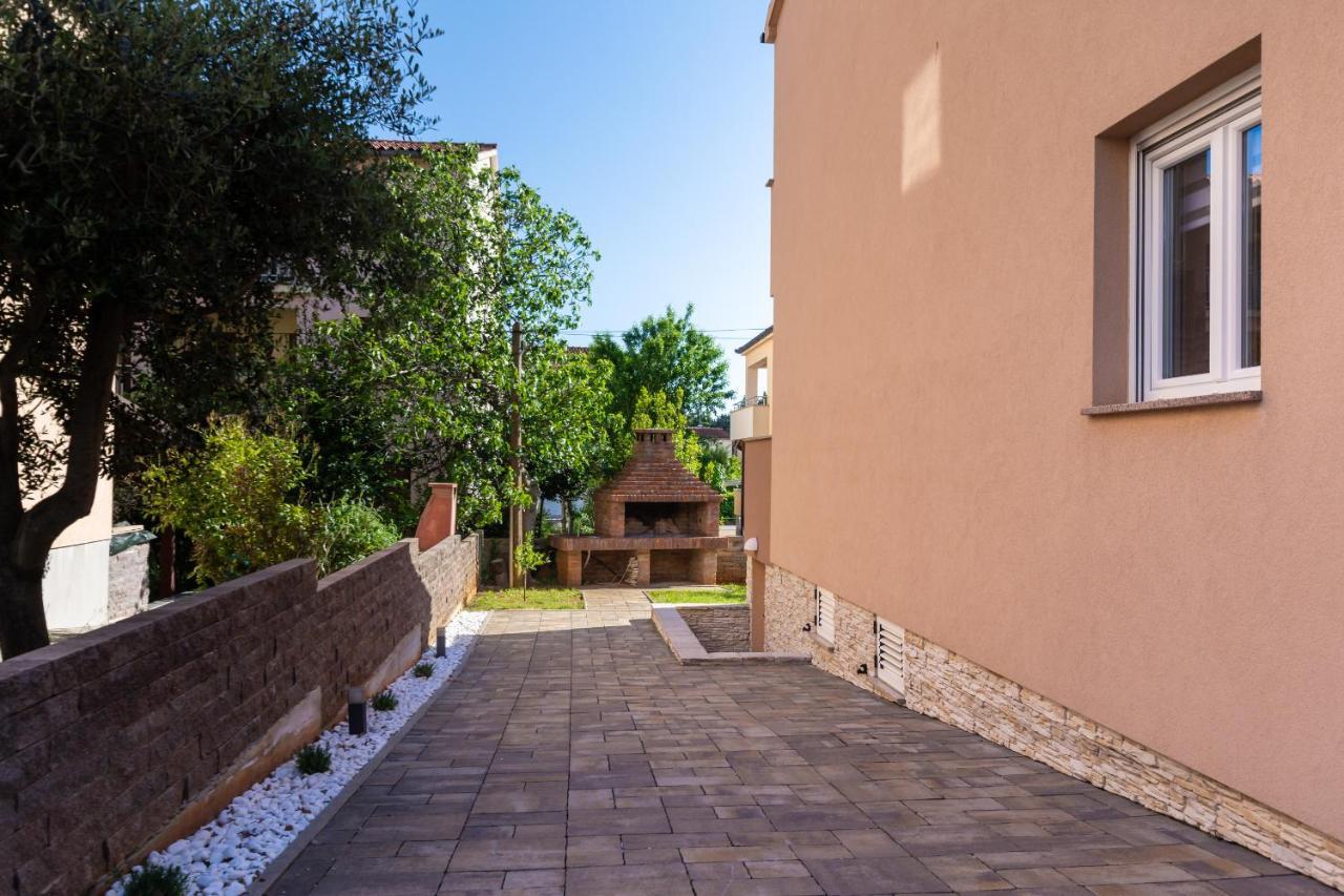 Kuca Lana Apartment Medulin Exterior photo