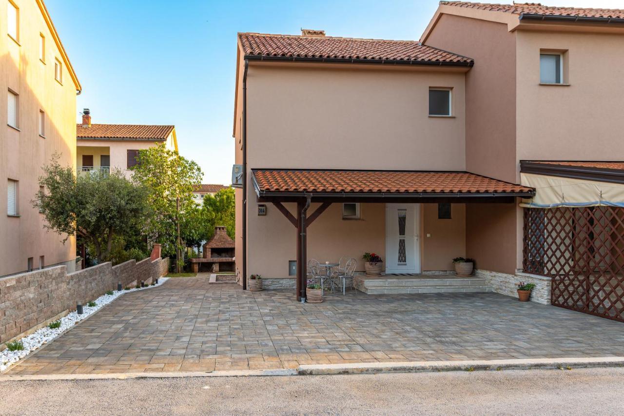 Kuca Lana Apartment Medulin Exterior photo